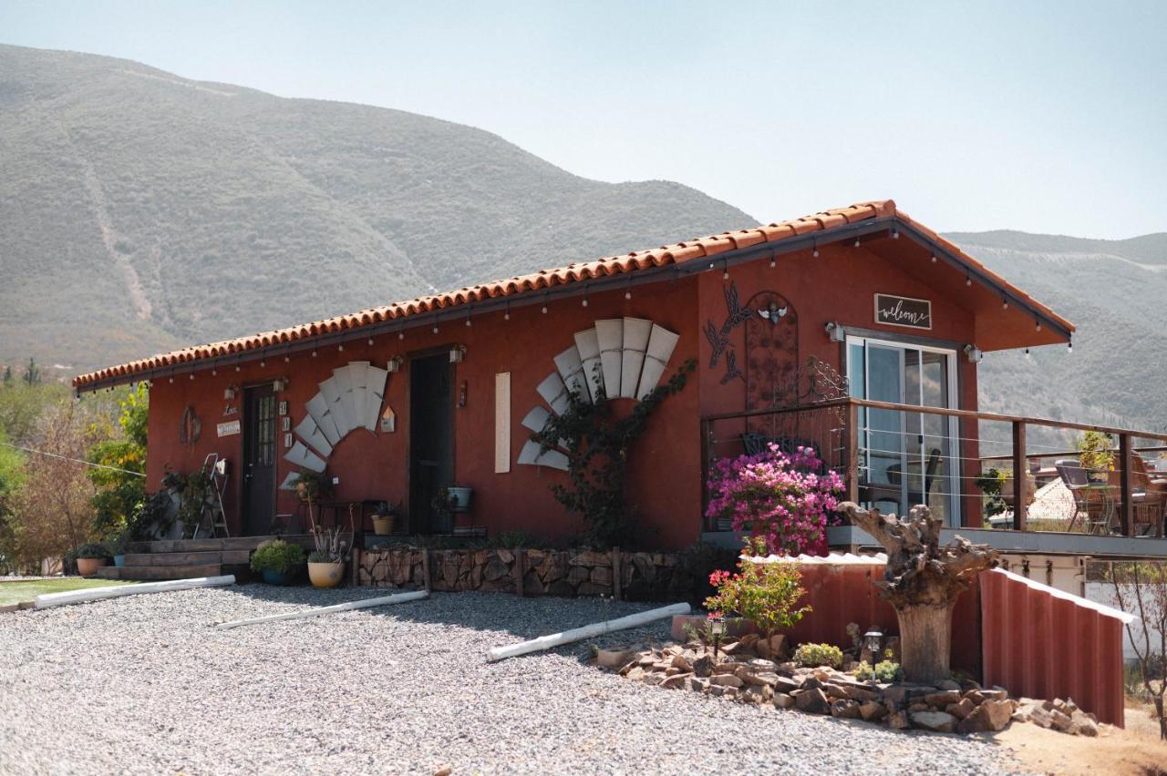 Vina Calabria Bed & Breakfast Valle de Guadalupe Exterior photo