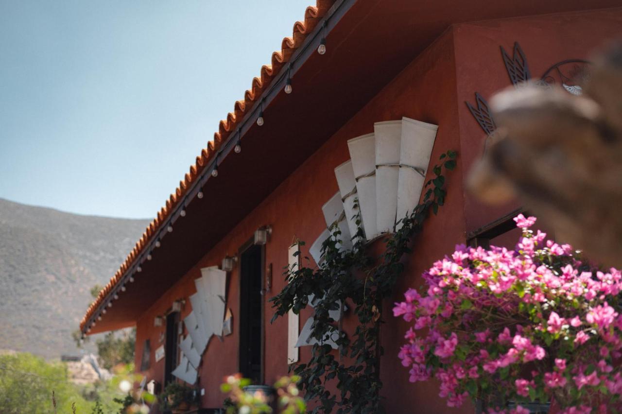 Vina Calabria Bed & Breakfast Valle de Guadalupe Exterior photo